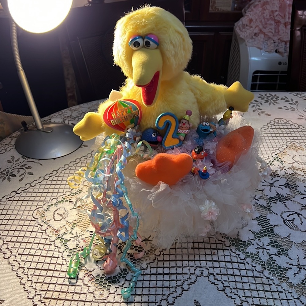 Handmade Cartoon Character Table Centerpieces - Picture 6 of 9